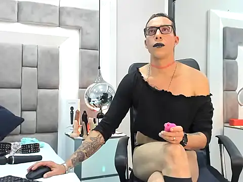 Snapshot of AfroditBrunet chatting on 10/11/25, 06:01 AfroditBrunet online show from 10/11/25, 06:01