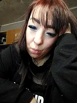 Snapshot of Sandy_Mildred chatting on 10/25/25, 08:58 Sandy Mildred online show from 10/25/25, 08:58