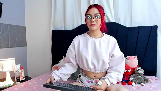 SharonFenix online show from 10/23/25, 12:48