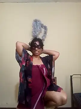 Expose Queen online show from 02/20/26, 07:43