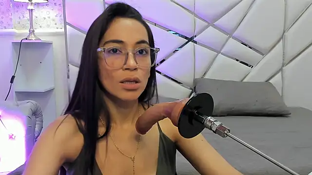 GabbiePrice online show from 05/12/26, 02:36