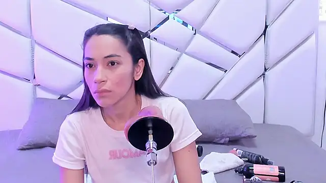 GabbiePrice online show from 05/19/26, 12:11
