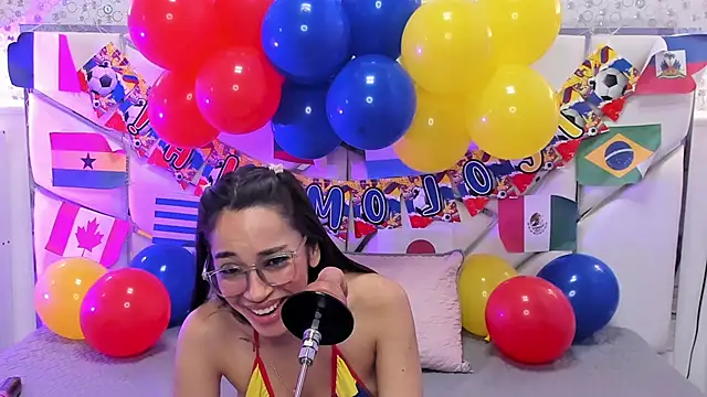 Snapshot of GabbiePrice chatting on 06/21/26, 01:41 GabbiePrice online show from 06/21/26, 01:41