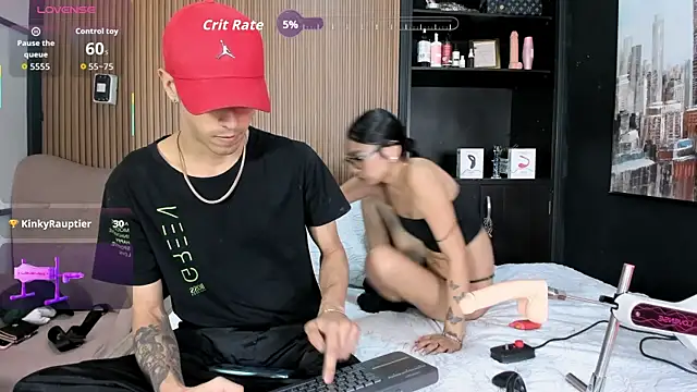 DerryAndIzzy online show from 11/24/25, 09:36