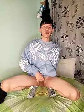 heyy noah11 online show from 12/15/25, 04:50