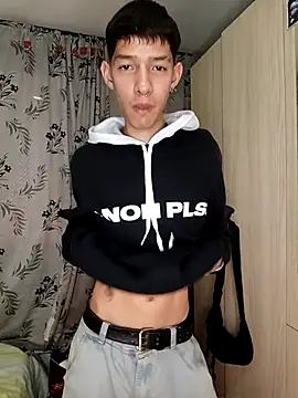 heyy noah11 online show from 12/21/25, 01:35