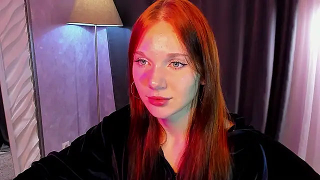 Snapshot of MargoViento chatting on 11/05/25, 09:04 MargoViento online show from 11/05/25, 09:04