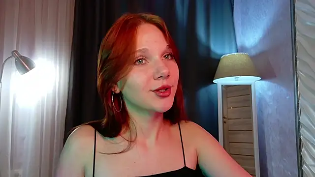 Snapshot of MargoViento chatting on 11/16/25, 09:31 MargoViento online show from 11/16/25, 09:31