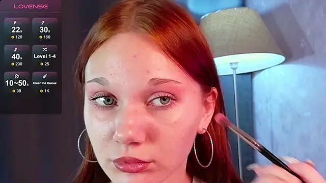 Snapshot of MargoViento chatting on 11/18/25, 09:19 MargoViento online show from 11/18/25, 09:19