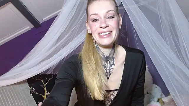 MistyCristy online show from 10/18/25, 08:53