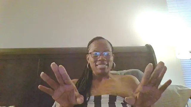 SweetCandy85 online show from 10/12/25, 10:20