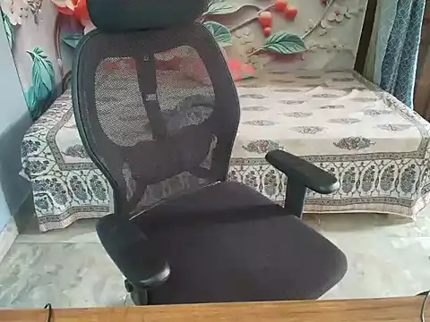 Snapshot of hii_tanisha chatting on 03/17/26, 06:39 hii tanisha online show from 03/17/26, 06:39