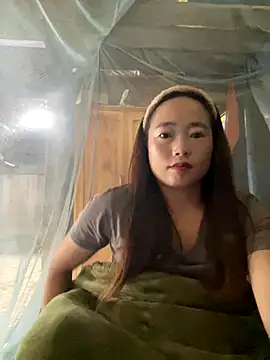 Maymay   online show from 10/30/25, 03:19