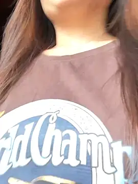 Maymay   online show from 11/15/25, 06:55