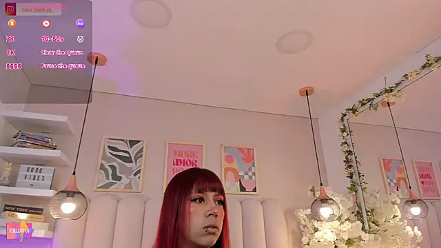 Isabella  gonzalez  online show from 11/22/25, 04:00