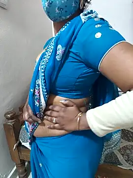 Snapshot of Best_Kannada_Couple chatting on 01/06/26, 05:55 Best Kannada Couple online show from 01/06/26, 05:55