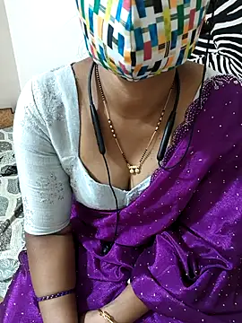 Snapshot of Best_Kannada_Couple chatting on 01/16/26, 05:39 Best Kannada Couple online show from 01/16/26, 05:39