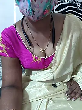 Snapshot of Best_Kannada_Couple chatting on 02/20/26, 05:35 Best Kannada Couple online show from 02/20/26, 05:35