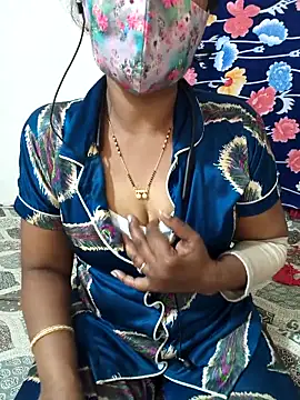 Snapshot of Best_Kannada_Couple chatting on 03/10/26, 05:29 Best Kannada Couple online show from 03/10/26, 05:29