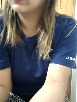 Snapshot of Tanha18 chatting on 01/15/26, 12:21 Tanha18 online show from 01/15/26, 12:21