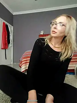 ElenabonyX online show from 01/17/26, 12:21