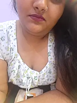 Saffroncutie online show from 10/24/25, 05:42