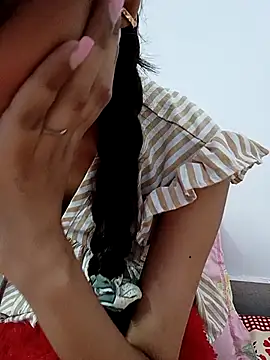 Mustardqueen online show from 10/27/25, 05:17