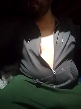 Snapshot of axel-spr chatting on 10/15/25, 05:18 axel-spr online show from 10/15/25, 05:18