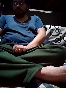 Snapshot of axel-spr chatting on 10/18/25, 04:48 axel-spr online show from 10/18/25, 04:48