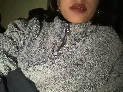 Snapshot of youngriri2 chatting on 11/16/25, 07:41 youngriri2 online show from 11/16/25, 07:41