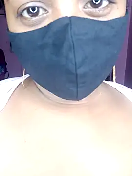 Chumu-quien online show from 10/29/25, 12:40