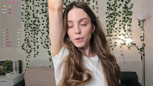 sweet and flirt online show from 10/28/25, 07:23