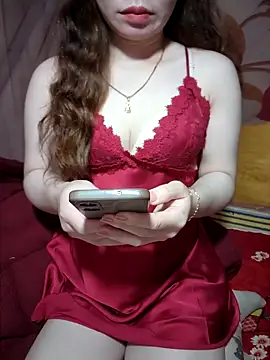 LeanaLy online show from 11/22/25, 01:59