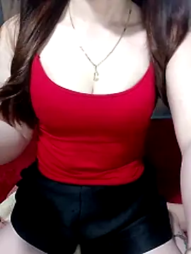 LeanaLy online show from 04/09/26, 01:16