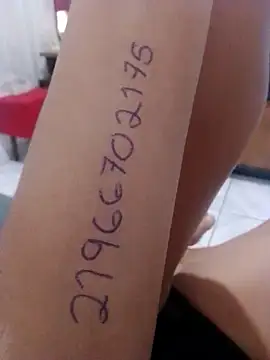 Snapshot of Camilanifeta chatting on 03/27/26, 09:53 Camilanifeta online show from 03/27/26, 09:53