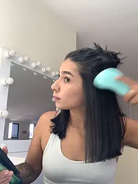 AlyssaRay online show from 12/03/25, 07:34