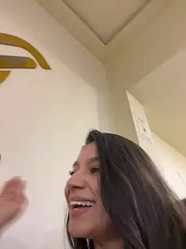 AlyssaRay online show from 02/05/26, 06:45