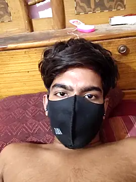 Snapshot of delhi__man_1 chatting on 10/15/25, 05:57 delhi man 1 online show from 10/15/25, 05:57