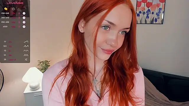 Snapshot of Foxy_blush chatting on 12/05/25, 07:10 Foxy blush online show from 12/05/25, 07:10