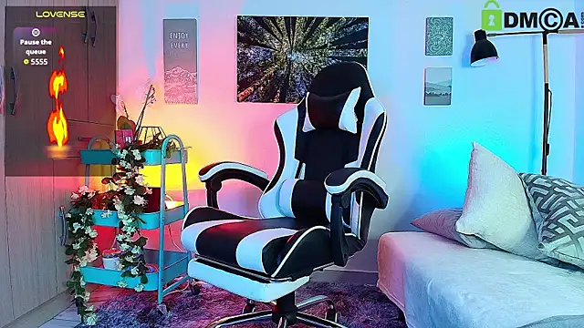 Alex carter online show from 10/31/25, 10:05