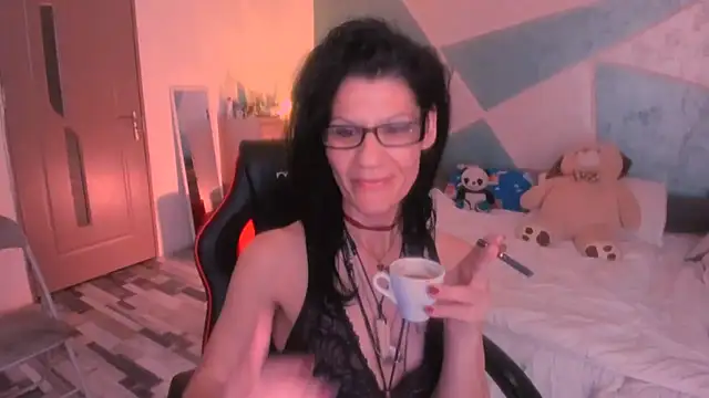 SweetSin40 online show from 05/18/26, 07:31