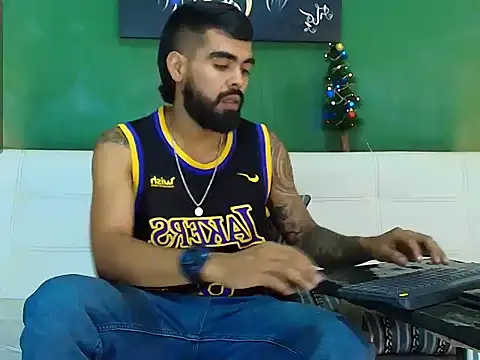 black kameron  online show from 12/16/25, 12:37