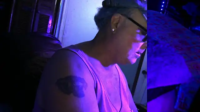 JasmineAurora online show from 10/17/25, 06:05