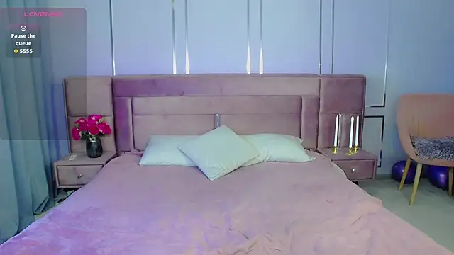 Snapshot of EvaBilss chatting on 03/24/26, 08:03 EvaBilss online show from 03/24/26, 08:03