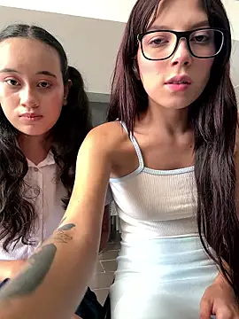 l0lita sweet online show from 01/12/26, 04:23