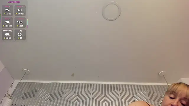 Ivanna-Fox online show from 10/27/25, 01:04