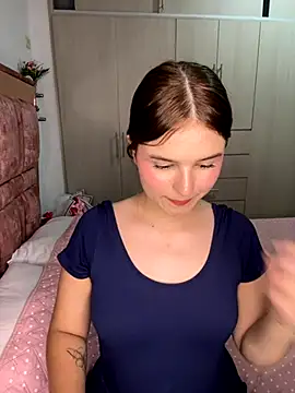 MIACUTEE  online show from 11/21/25, 06:23