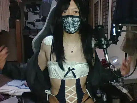 Snapshot of harinyanxxx chatting on 10/19/25, 08:20 harinyanxxx online show from 10/19/25, 08:20