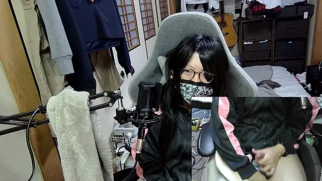 Snapshot of harinyanxxx chatting on 02/07/26, 09:29 harinyanxxx online show from 02/07/26, 09:29