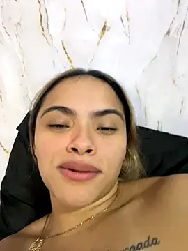 safadinhaquenteW online show from 11/17/25, 04:13